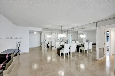2301 S Ocean Drive Hollywood FL 33019