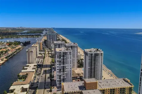 2301 S Ocean Drive Hollywood FL 33019