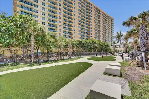 2301 S Ocean Drive Hollywood FL 33019