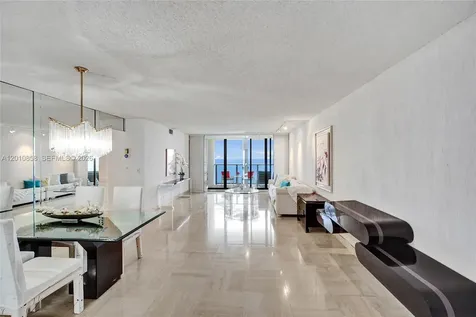 2301 S Ocean Drive Hollywood FL 33019