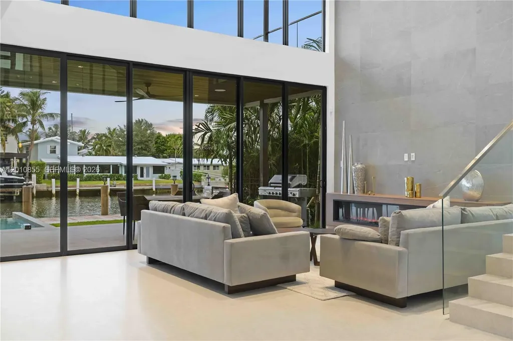 1537 SE 13th Street Fort Lauderdale FL 33316