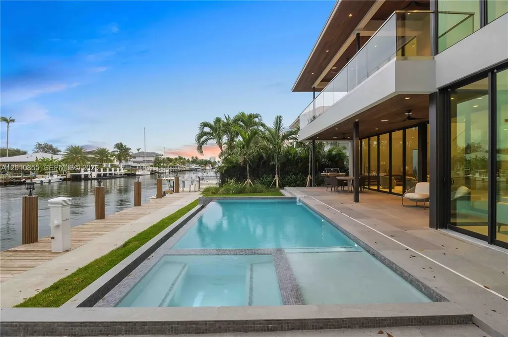 1537 SE 13th Street Fort Lauderdale FL 33316