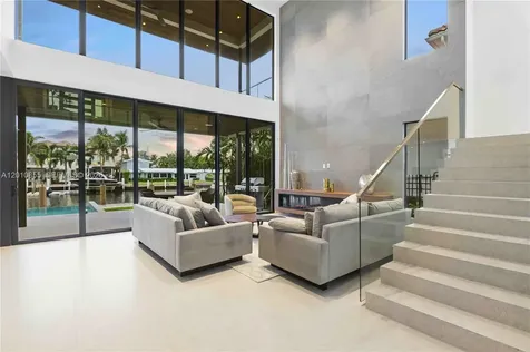 1537 SE 13th Street Fort Lauderdale FL 33316