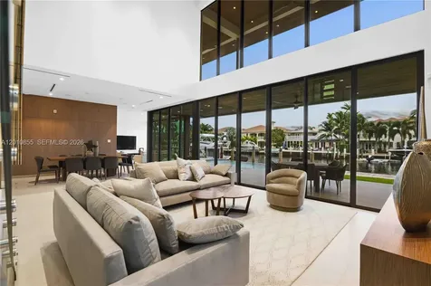 1537 SE 13th Street Fort Lauderdale FL 33316