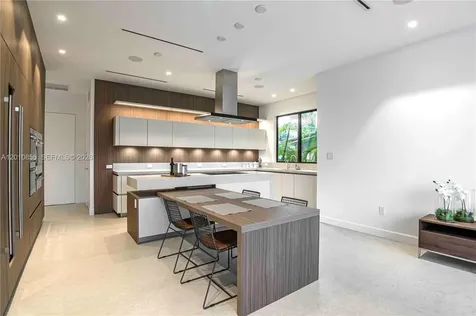 1537 SE 13th Street Fort Lauderdale FL 33316