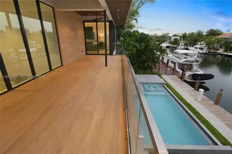 1537 SE 13th Street Fort Lauderdale FL 33316
