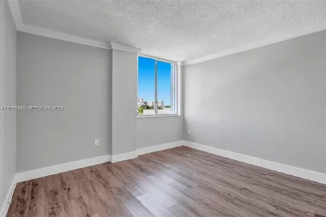 126 SW 17th Road Miami FL 33129