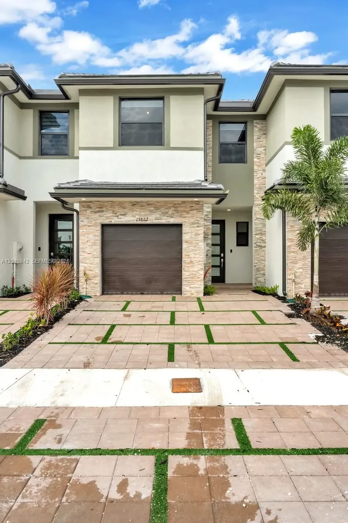 15862 NW 91st Court Miami Lakes FL 33018