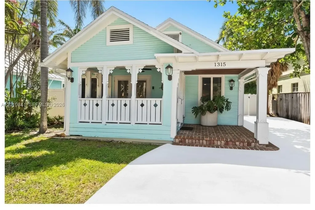 1315 NE 5th Terrace Fort Lauderdale FL 33304