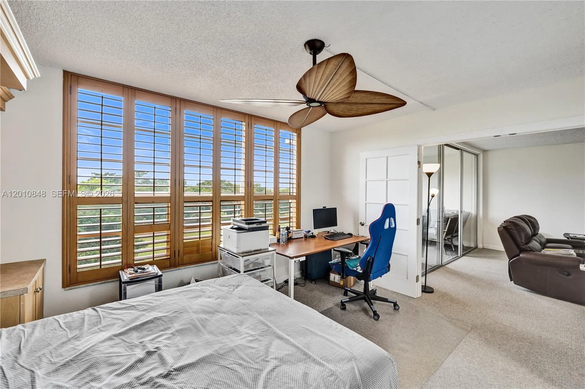 575 Oaks Lane Pompano Beach FL 33069