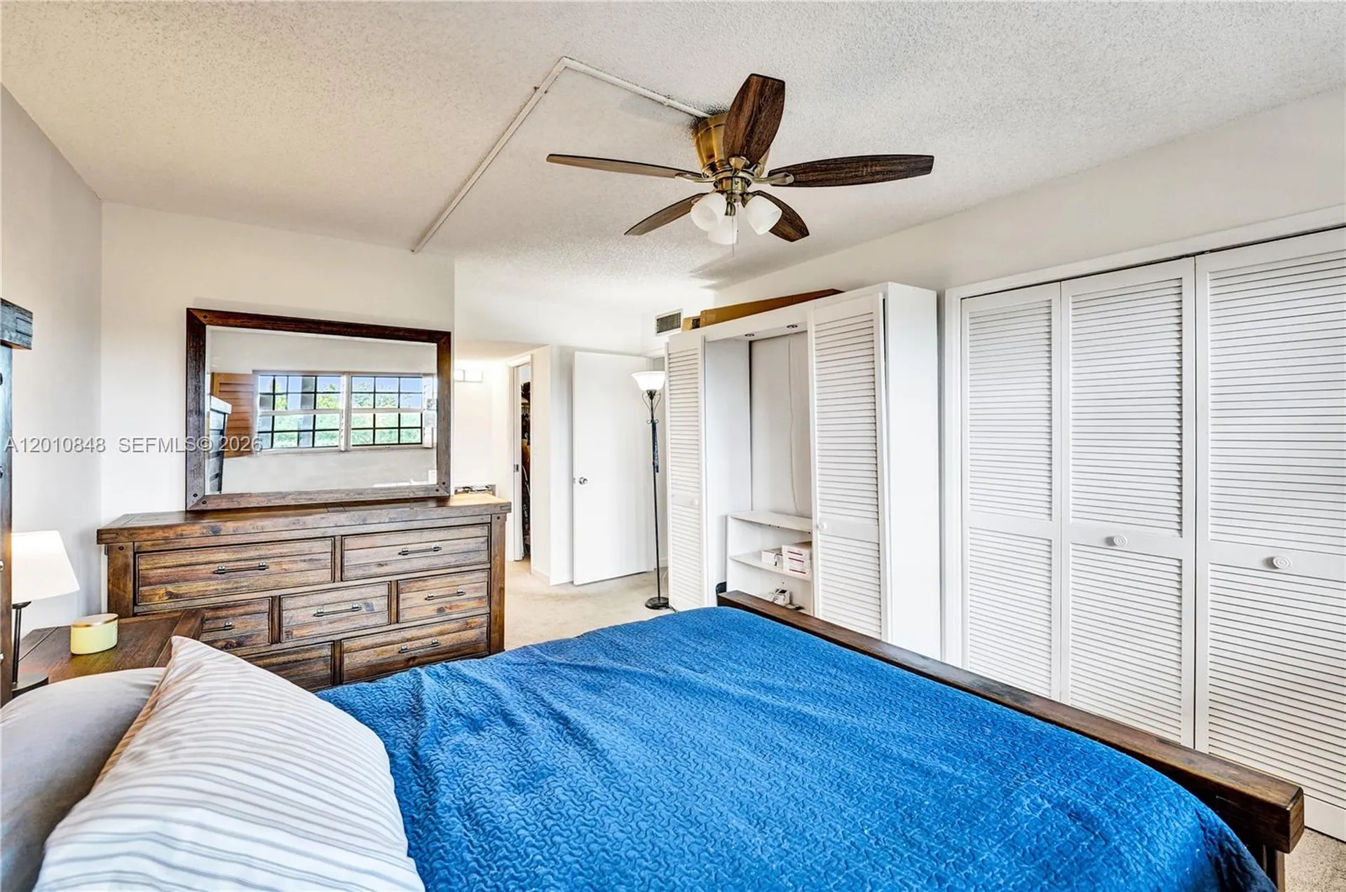 575 Oaks Lane Pompano Beach FL 33069