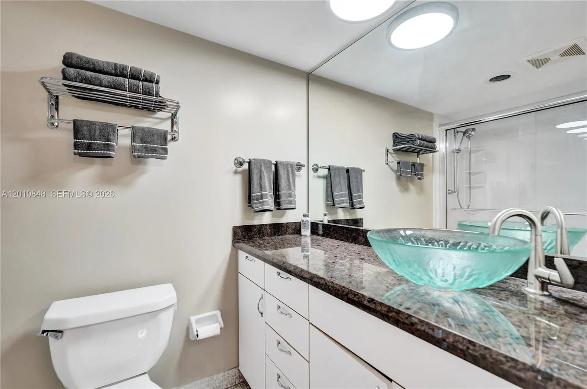 575 Oaks Lane Pompano Beach FL 33069