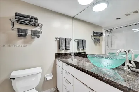 575 Oaks Lane Pompano Beach FL 33069
