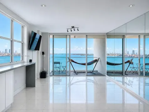 800 Claughton Island Drive Miami FL 33131