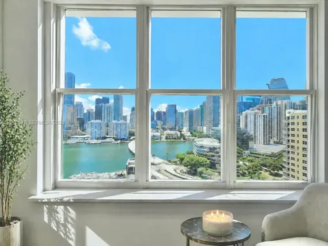 800 Claughton Island Drive Miami FL 33131