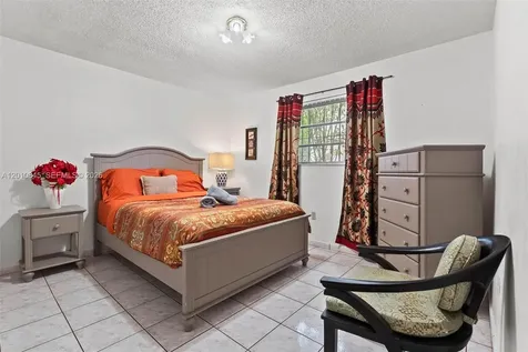 1712 SW 13th Street Miami FL 33145