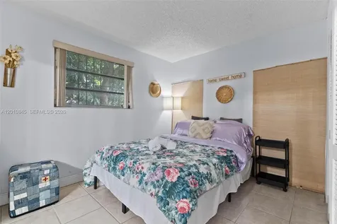 1712 SW 13th Street Miami FL 33145