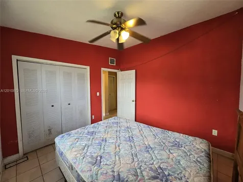 1051 E 18th Street Hialeah FL 33013