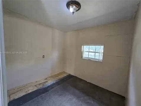 1051 E 18th Street Hialeah FL 33013