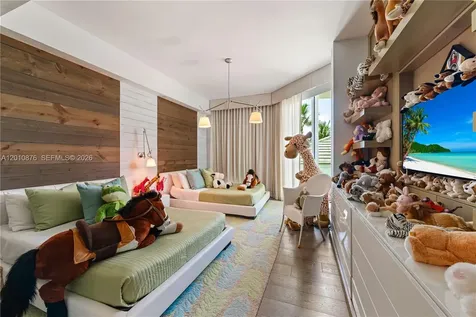 16051 Collins Avenue Sunny Isles Beach FL 33160