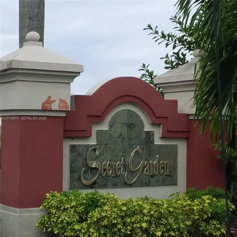 8346 NW 10th Street Miami FL 33126