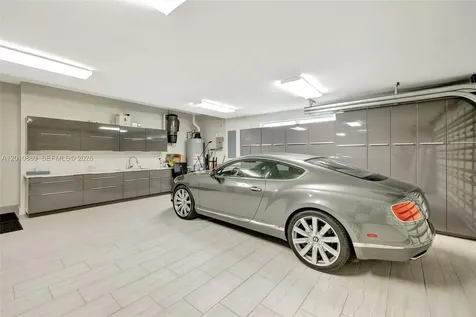 907 Diplomat Parkway Hallandale Beach FL 33009