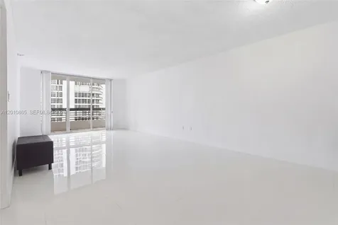 19195 NE 36th Court Aventura FL 33180