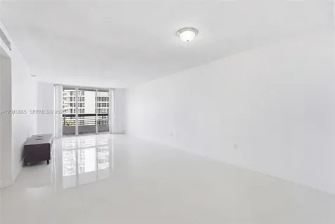 19195 NE 36th Court Aventura FL 33180