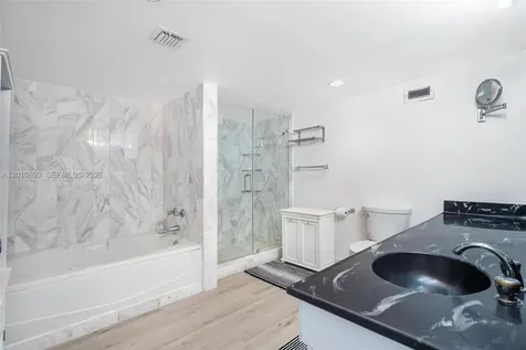 825 Brickell Bay Drive Miami FL 33131