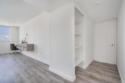 825 Brickell Bay Drive Miami FL 33131