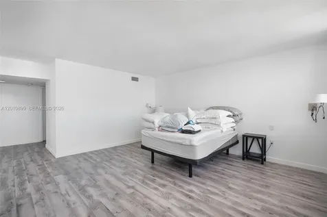 825 Brickell Bay Drive Miami FL 33131