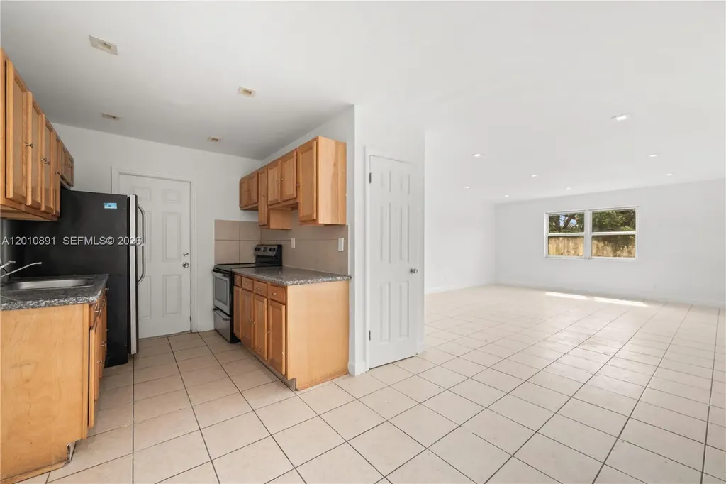 608 SW 16th Avenue Fort Lauderdale FL 33312