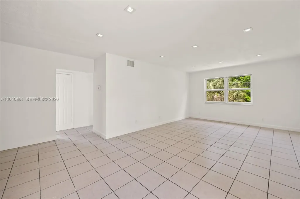 608 SW 16th Avenue Fort Lauderdale FL 33312