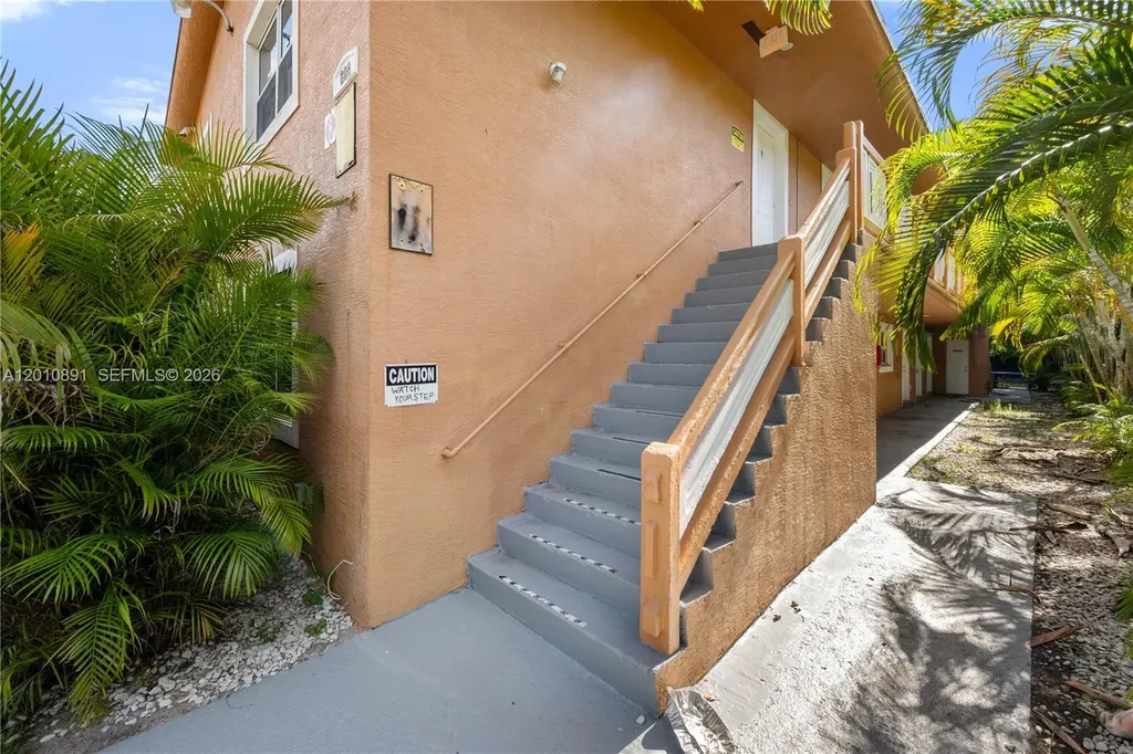 608 SW 16th Avenue Fort Lauderdale FL 33312