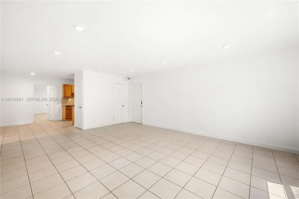 608 SW 16th Avenue Fort Lauderdale FL 33312