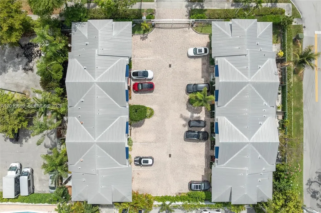 835 NE 19th Avenue Fort Lauderdale FL 33304
