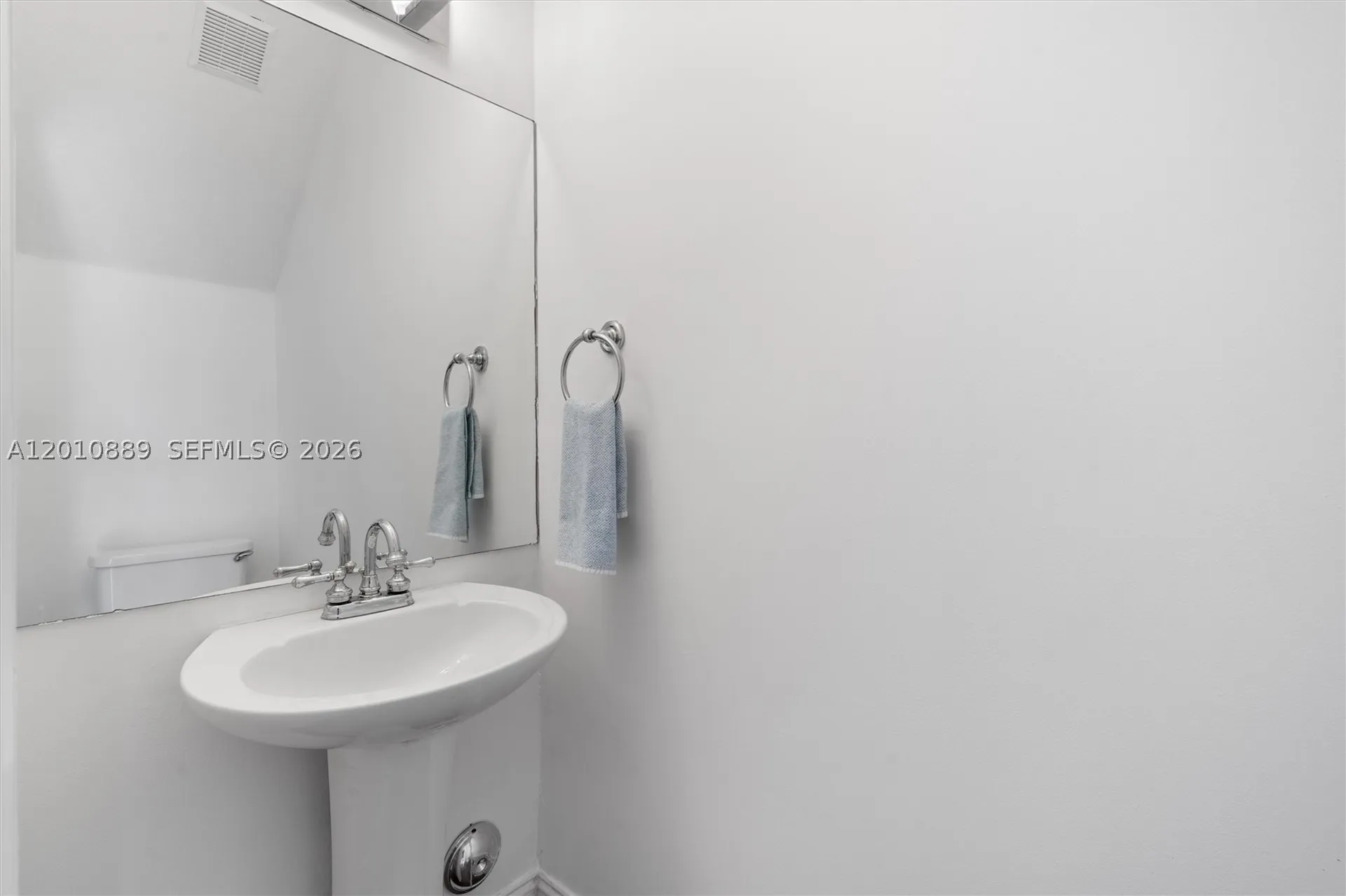 835 NE 19th Avenue Fort Lauderdale FL 33304