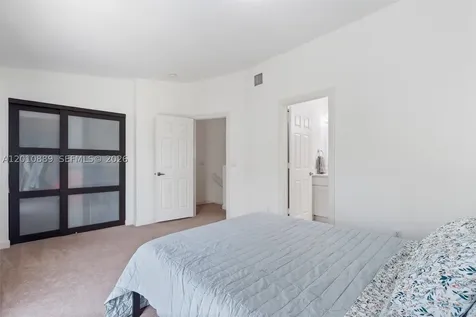 835 NE 19th Avenue Fort Lauderdale FL 33304