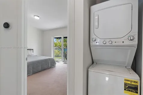 835 NE 19th Avenue Fort Lauderdale FL 33304
