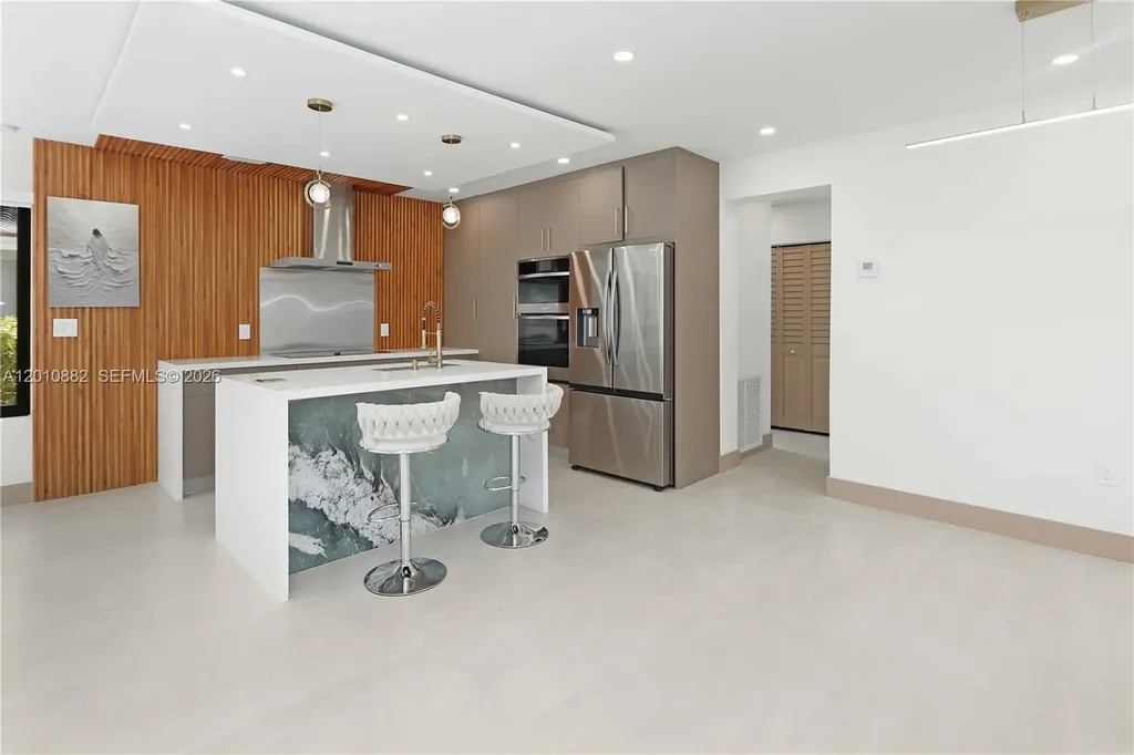 1620 Mckinley Street Hollywood FL 33020