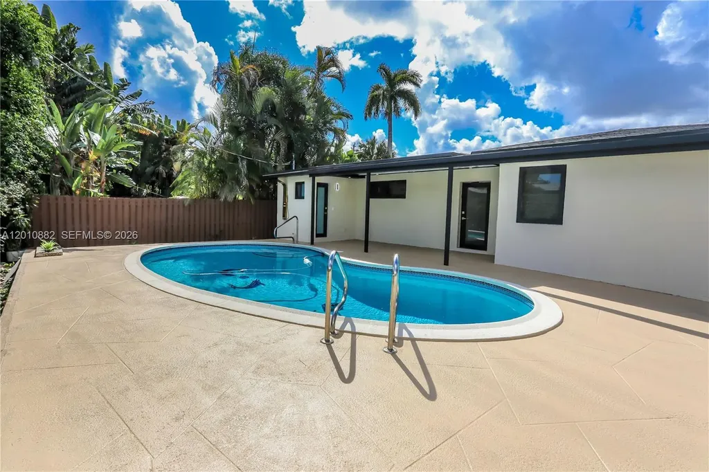 1620 Mckinley Street Hollywood FL 33020