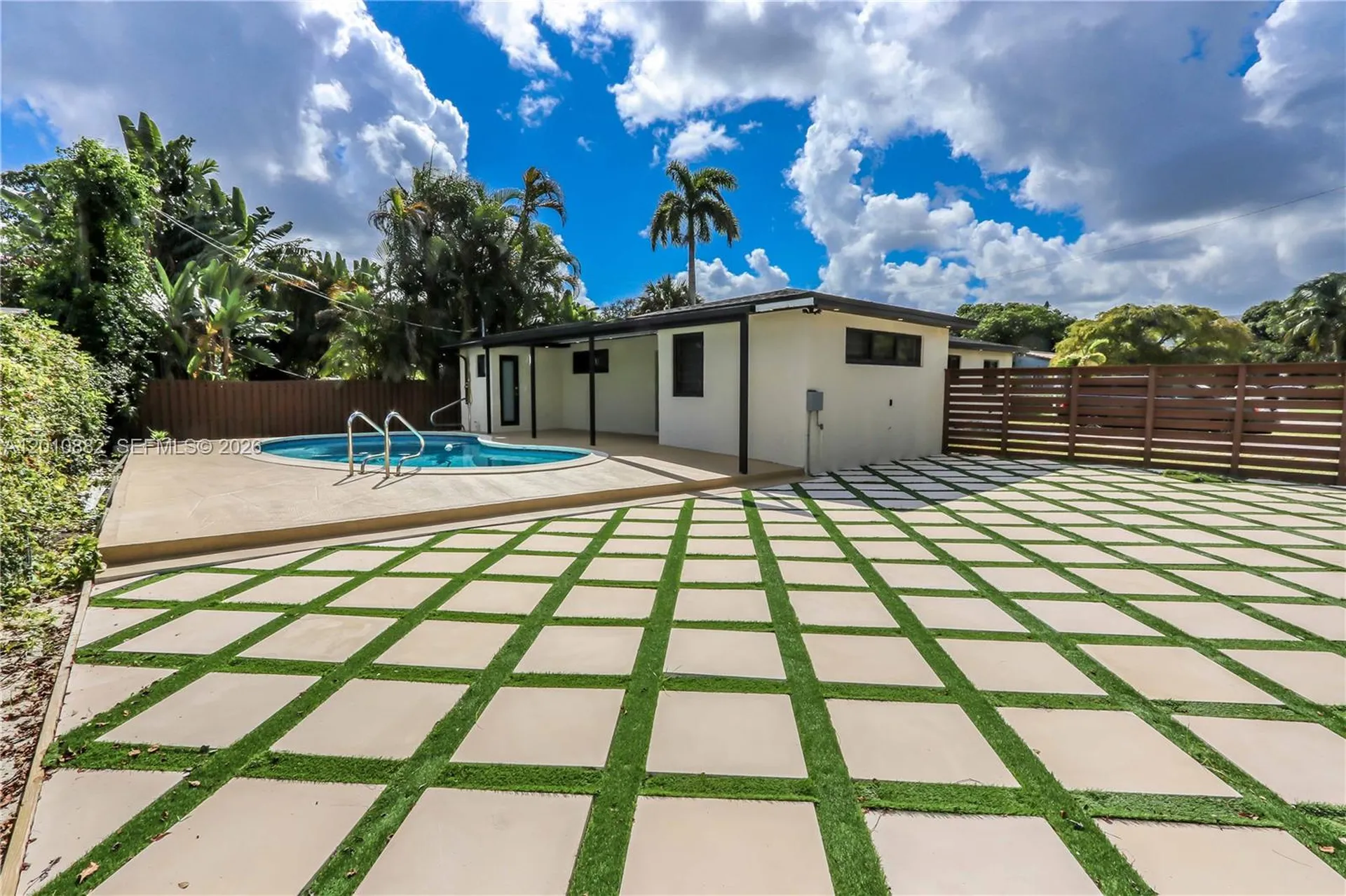 1620 Mckinley Street Hollywood FL 33020