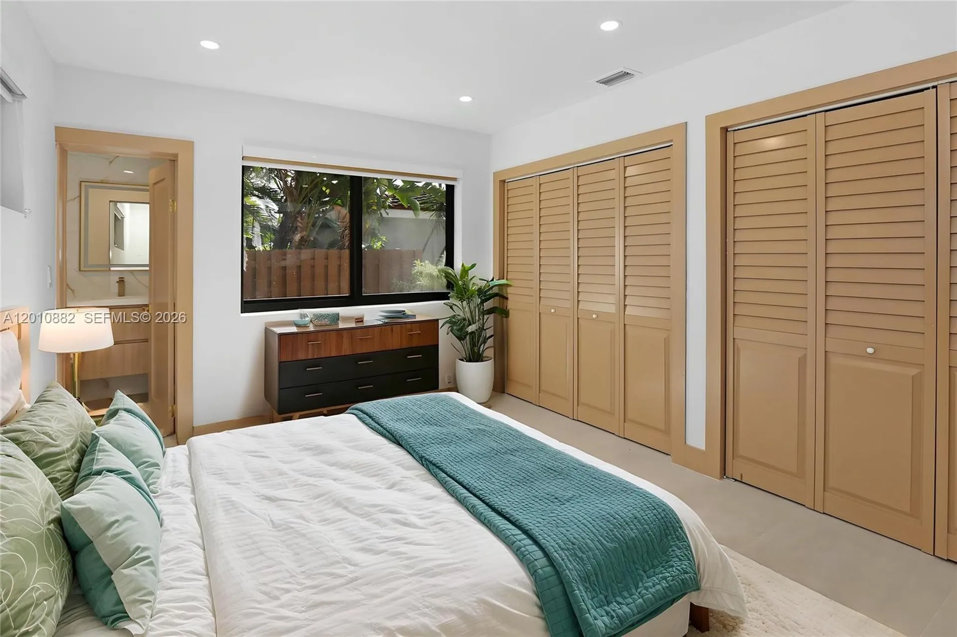 1620 Mckinley Street Hollywood FL 33020