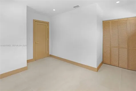1620 Mckinley Street Hollywood FL 33020