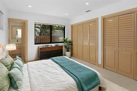 1620 Mckinley Street Hollywood FL 33020