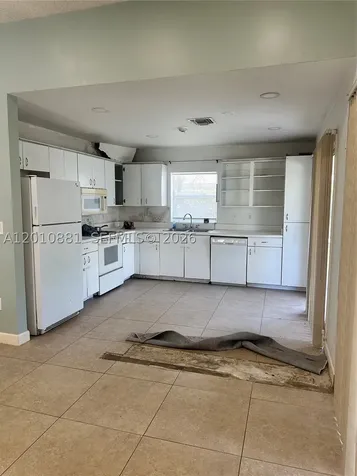472 SE 22nd Drive Homestead FL 33033