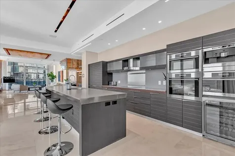 200 Biscayne Boulevard Way Miami FL 33131
