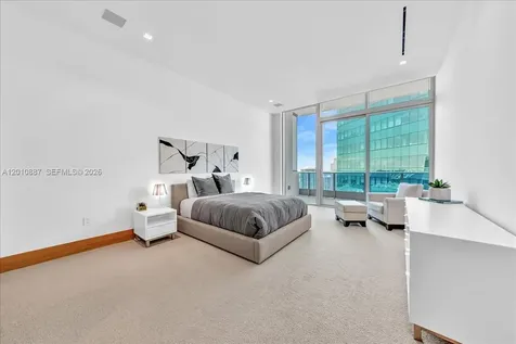 200 Biscayne Boulevard Way Miami FL 33131