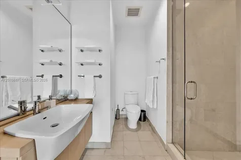 200 Biscayne Boulevard Way Miami FL 33131
