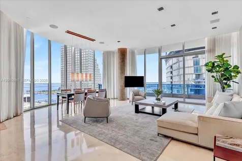 200 Biscayne Boulevard Way Miami FL 33131